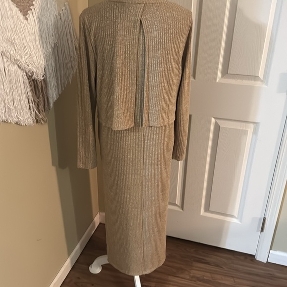 Old Navy Maternity Mock Neck Double Layer Nursing Midi Dress Size Large - Picture 5 of 7